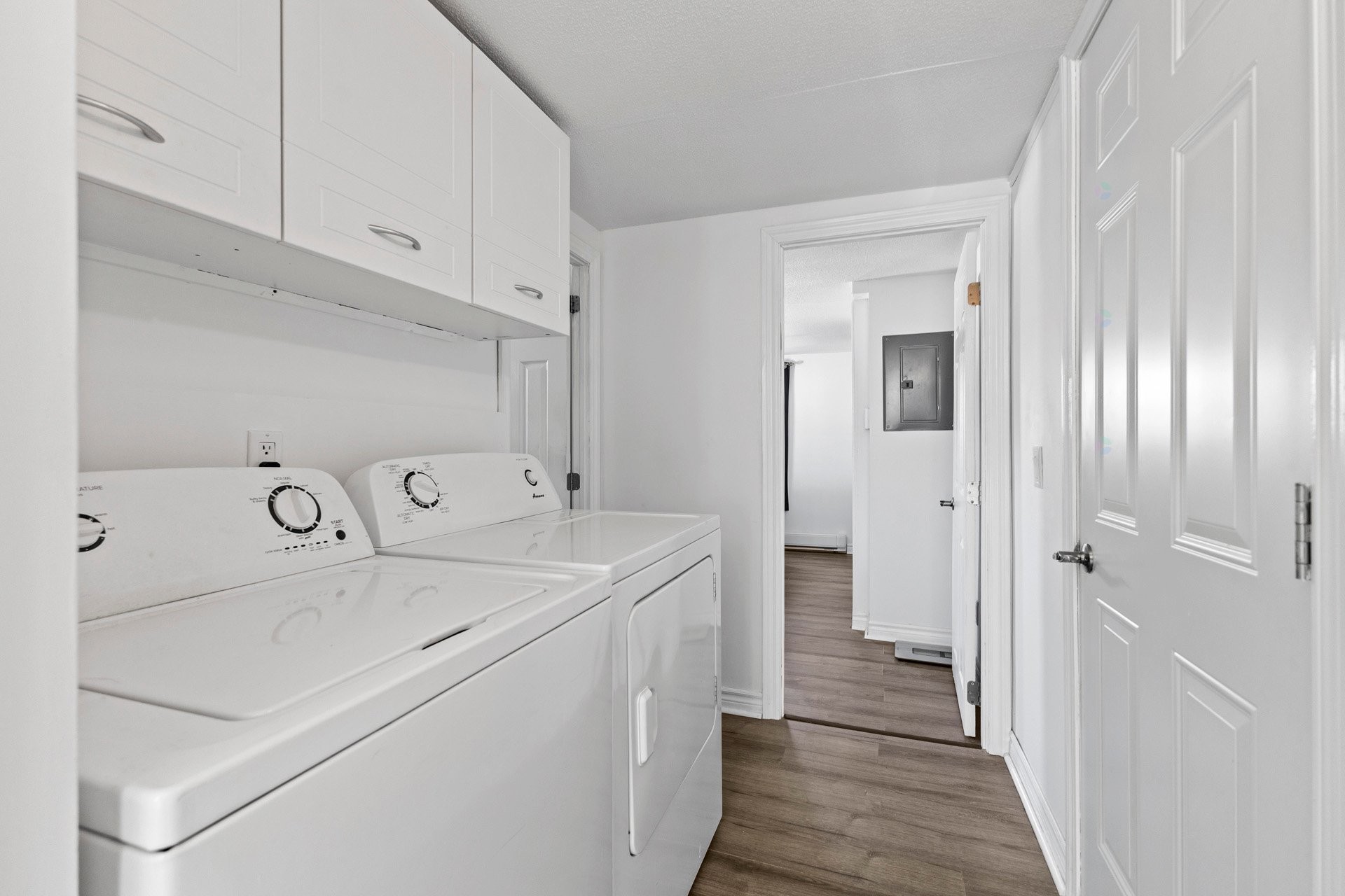Passageway - 41 Rue André, Saint-Clet, QC - Indoor Photo Showing Laundry Room
