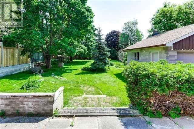 141 Kitchener Road, Toronto, ON - Outdoor