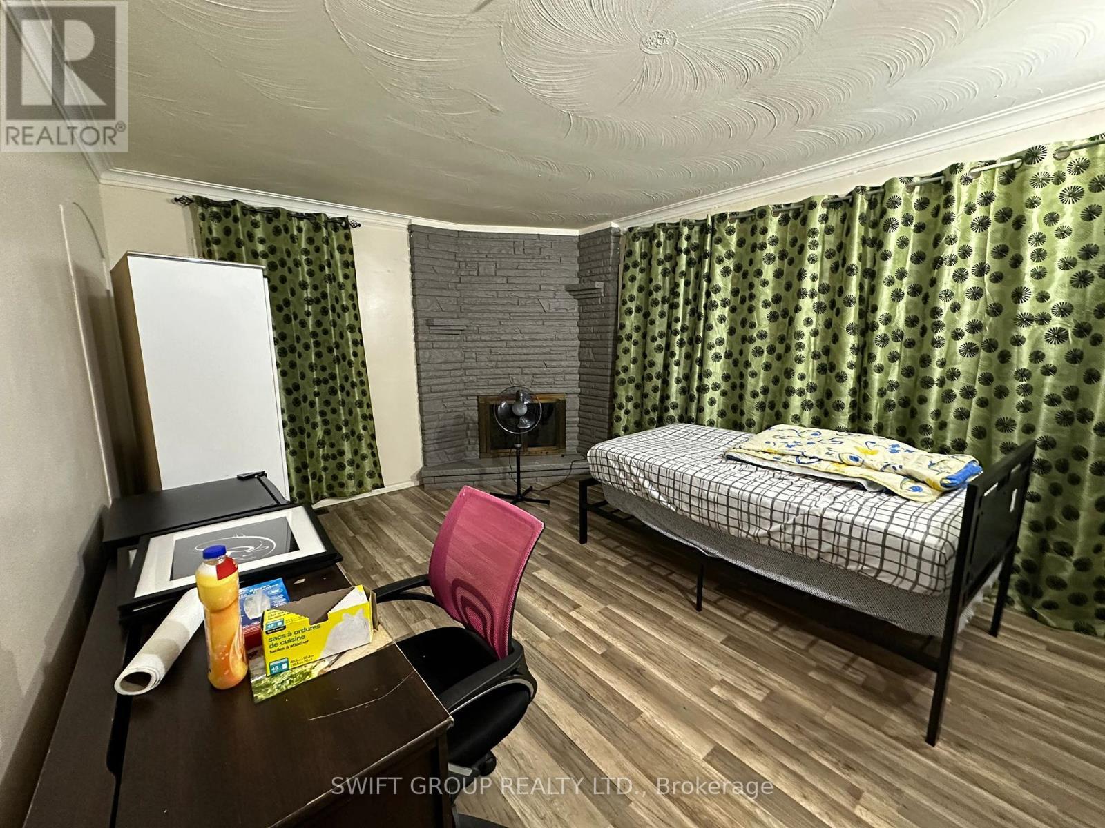 141 Kitchener Road, Toronto, ON - Indoor