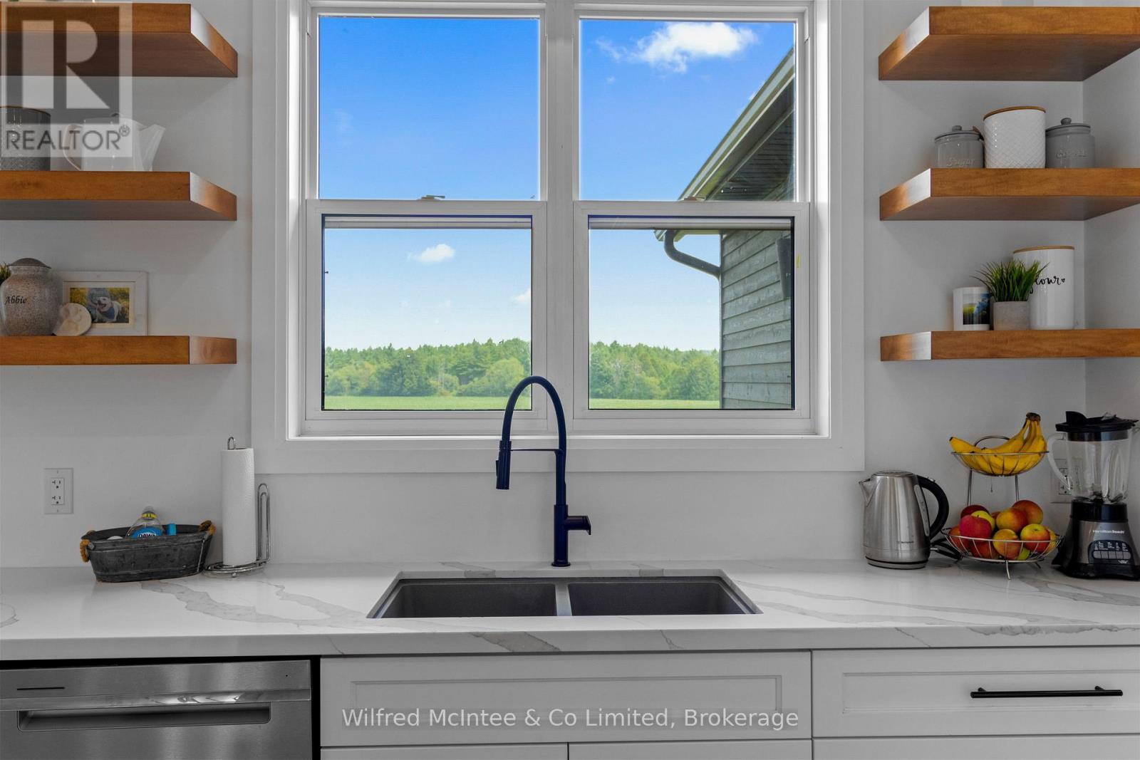 574461 Sideroad 40, West Grey, ON - Indoor Photo Showing Kitchen With Double Sink