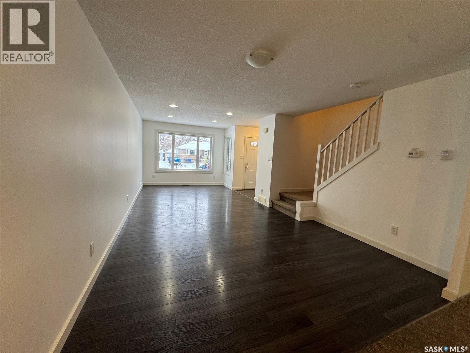 527 Alexandra Street, Weyburn, SK - Indoor Photo Showing Other Room