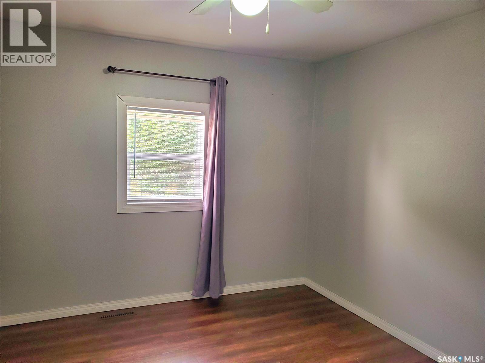 102 Railway Avenue E, Waldeck, SK - Indoor Photo Showing Other Room