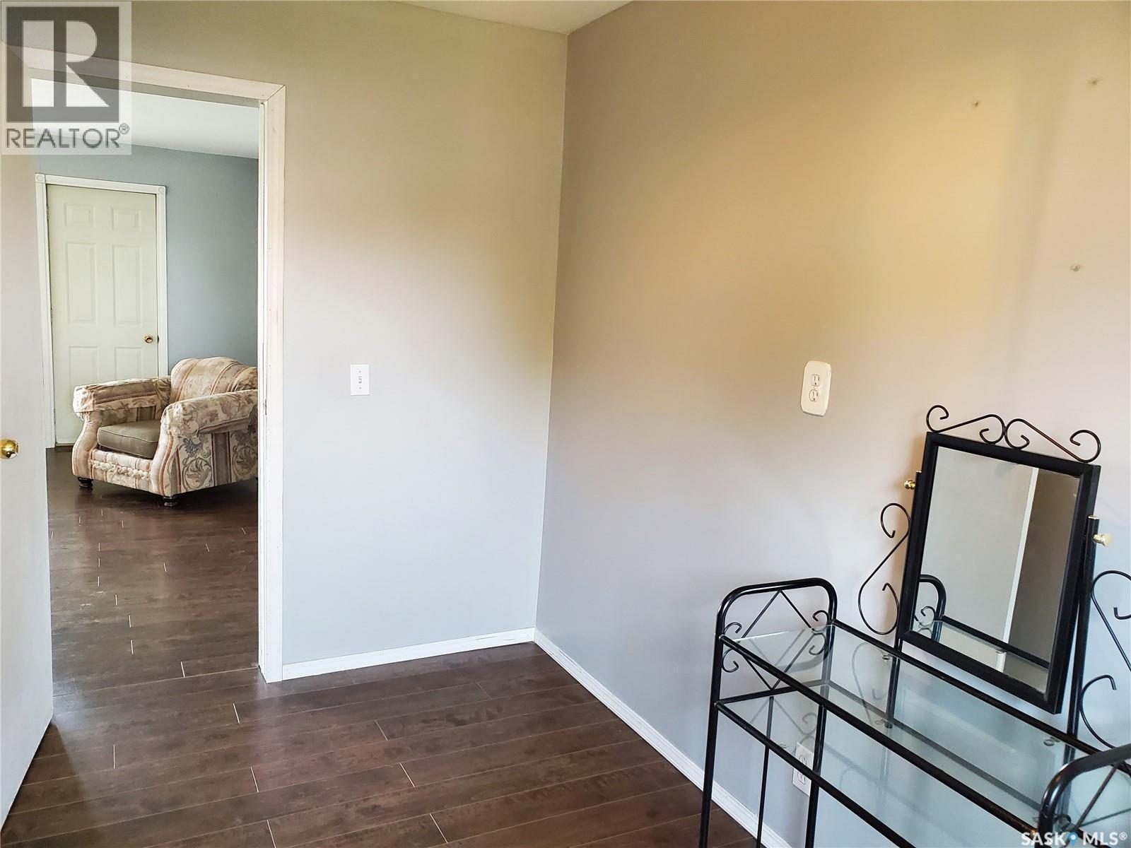 102 Railway Avenue E, Waldeck, SK - Indoor Photo Showing Other Room