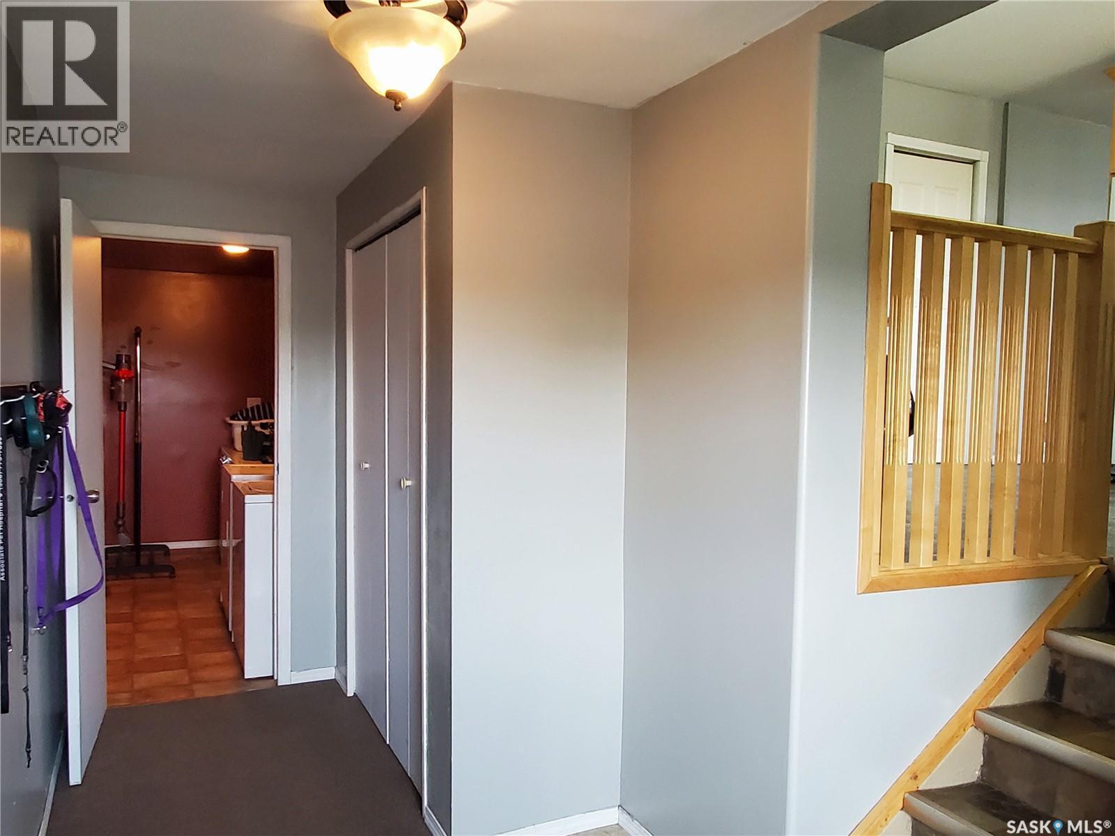 102 Railway Avenue E, Waldeck, SK - Indoor Photo Showing Other Room