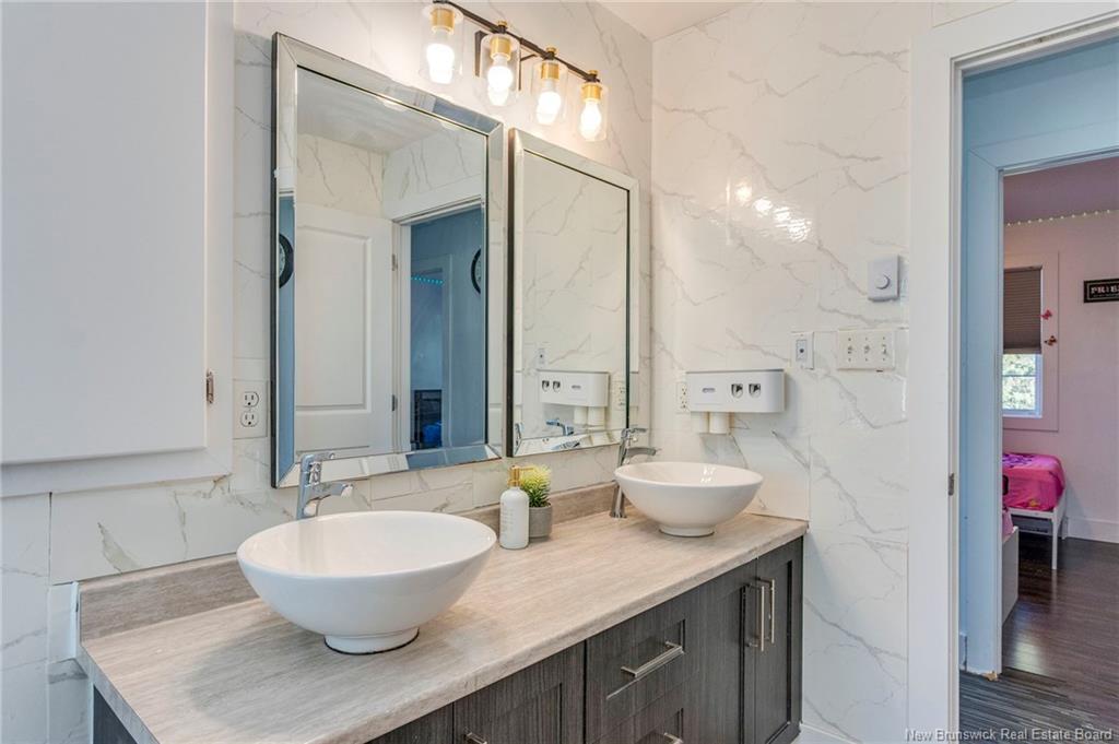 245 Brian Rd, Riverview, NB