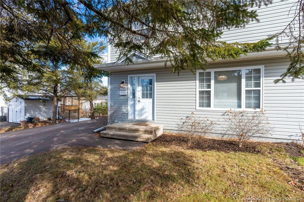 245 Brian Rd, Riverview, NB