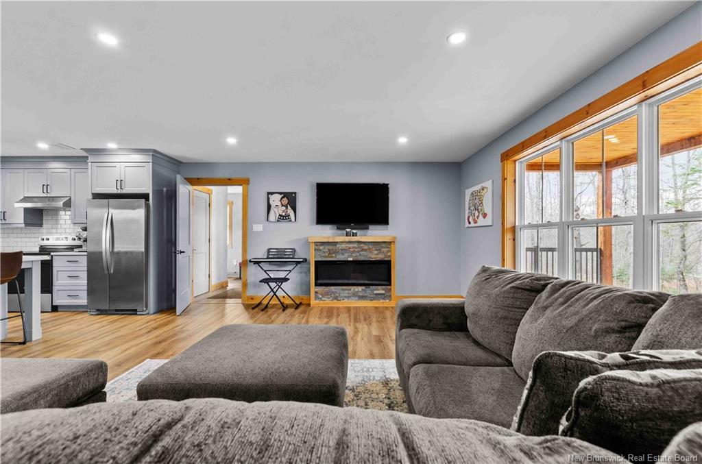 30 Loyalist Lane, Upper Kingsclear, NB