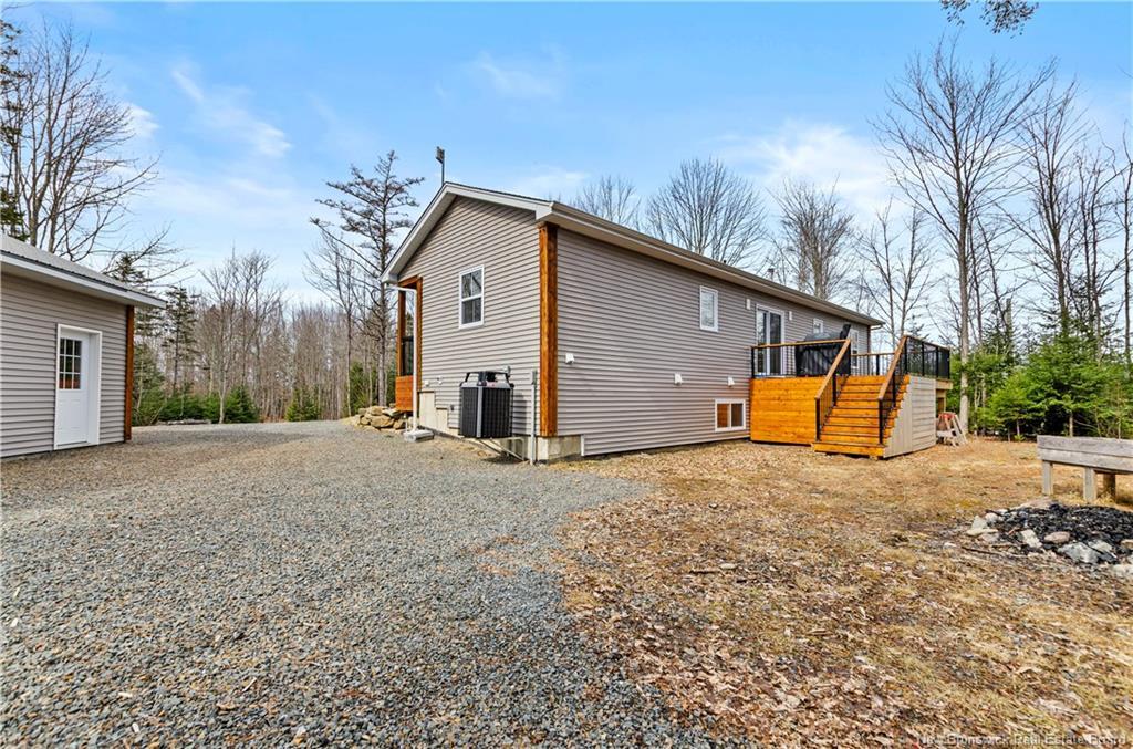 30 Loyalist Lane, Upper Kingsclear, NB