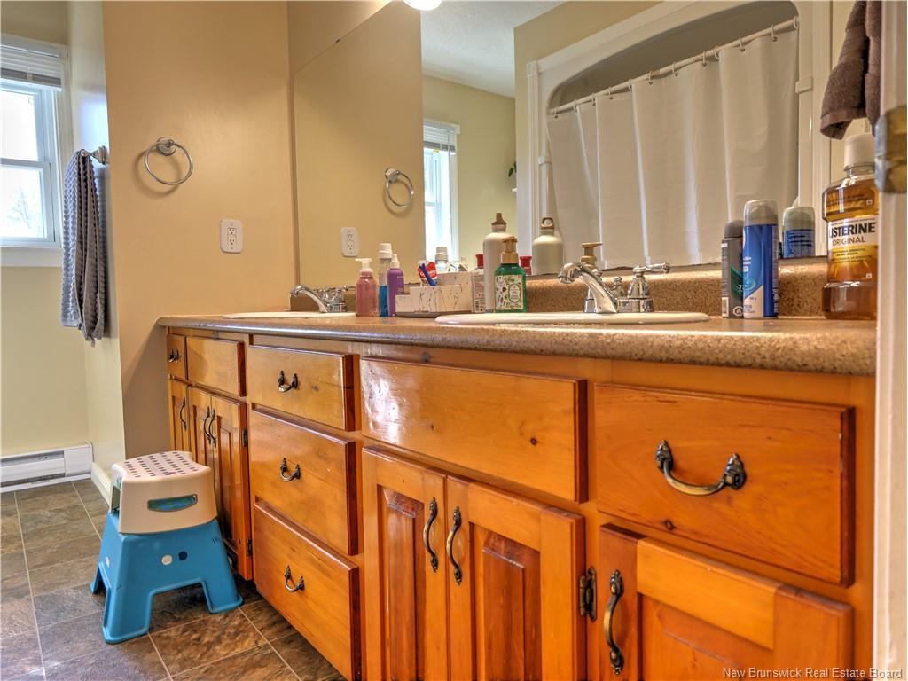 126 Christopher Dr, Burton, NB