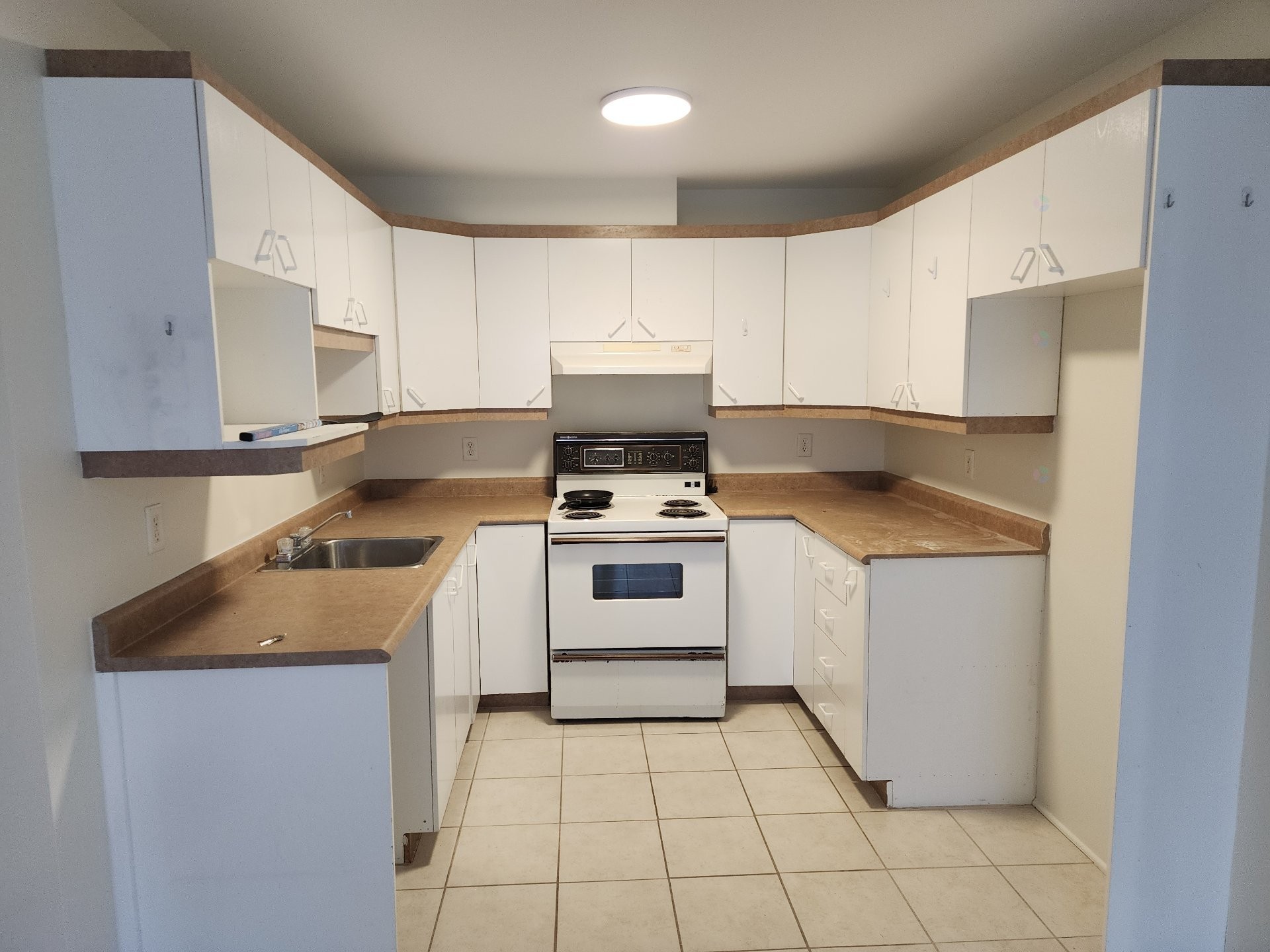 Kitchen - 2-44 Rue Du Satellite, Gatineau (Hull), QC - Indoor Photo Showing Kitchen