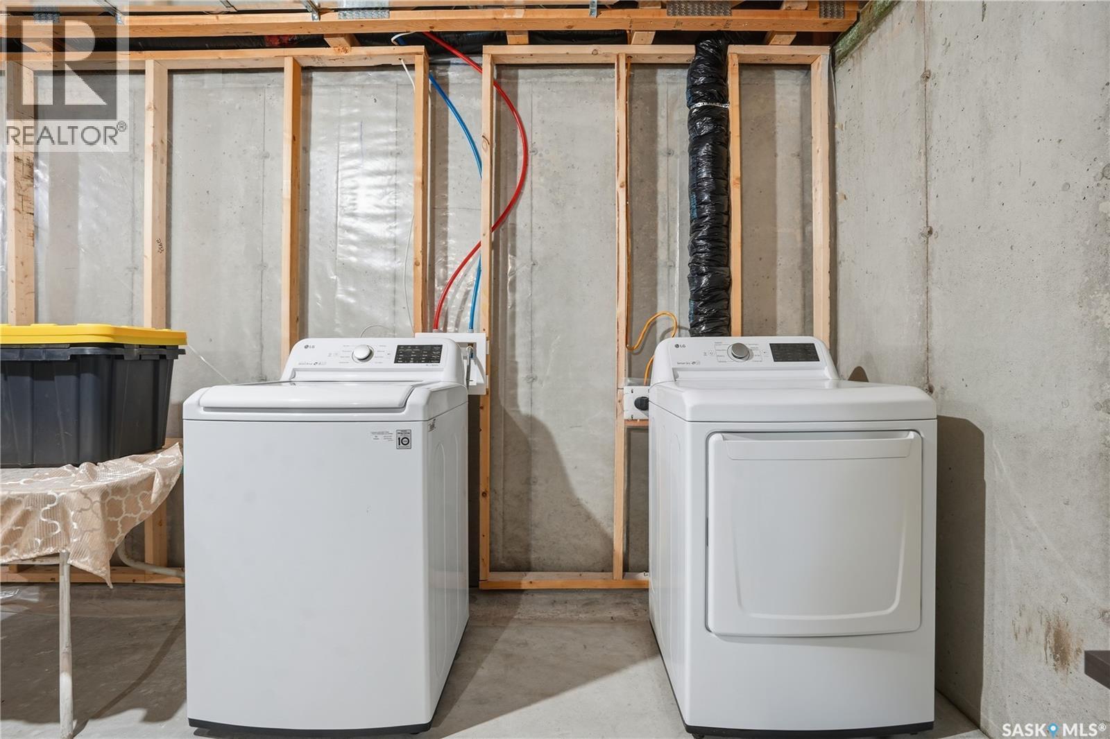 3477 Elgaard Drive, Regina, SK - Indoor Photo Showing Laundry Room