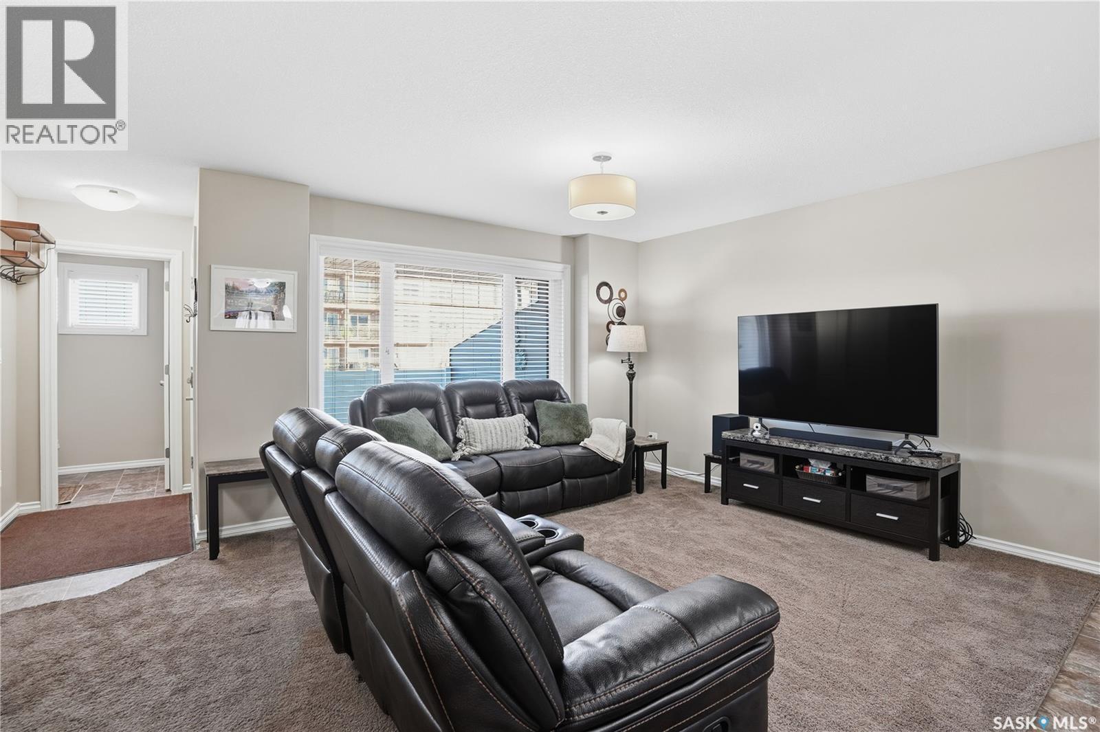 3477 Elgaard Drive, Regina, SK - Indoor Photo Showing Living Room