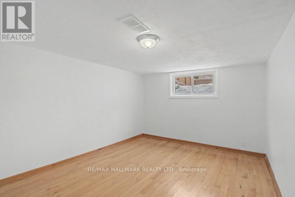 37 Avis Crescent, Toronto, ON - Indoor Photo Showing Other Room