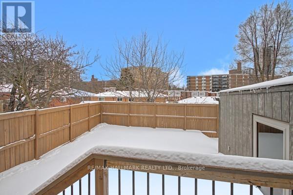 37 Avis Crescent, Toronto, ON - Outdoor