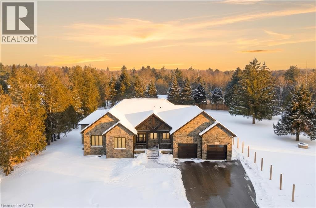 75 Robinson Road, Cambridge, ON - Outdoor