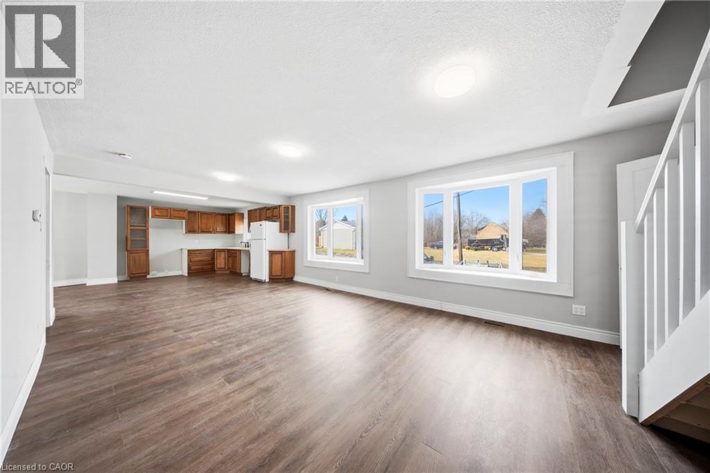 75 Robinson Road, Cambridge, ON - Indoor