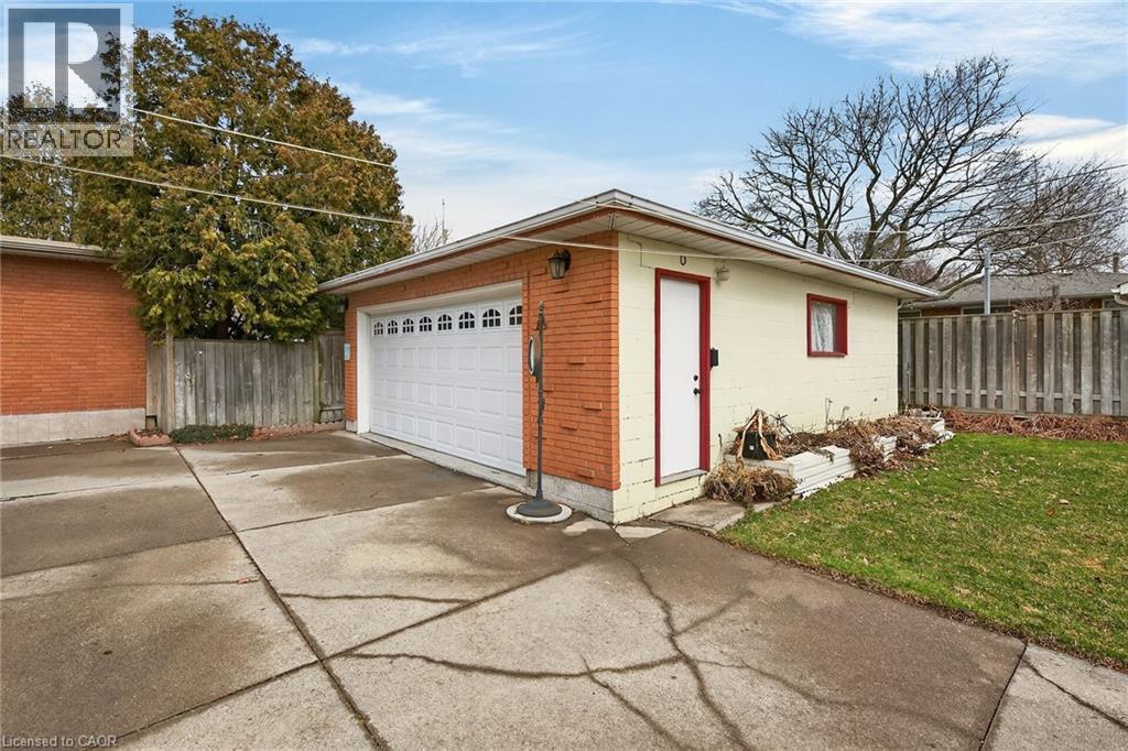 View of detached garage - 21 Bluebird Avenue, Hamilton, ON