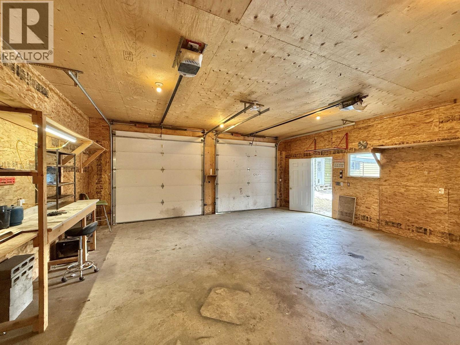 598 Marsh Road, Quesnel, BC - Indoor Photo Showing Garage