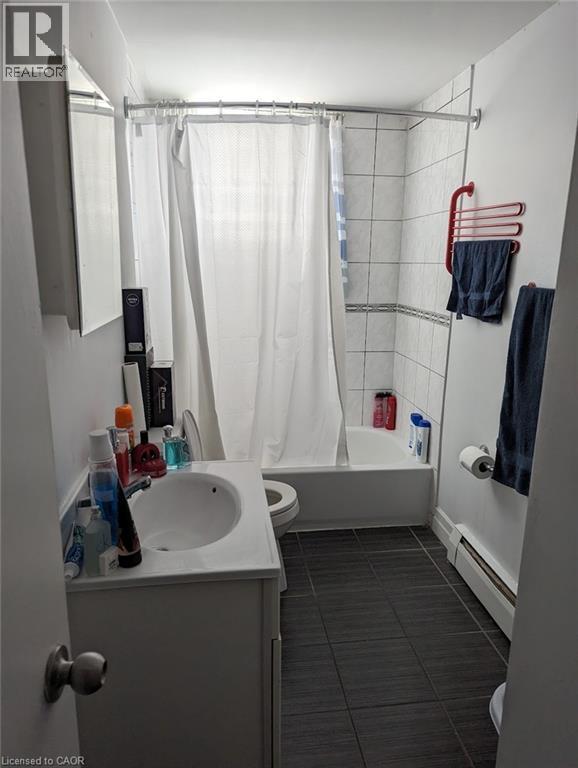 351 Hoffman Street, Kitchener, ON - Indoor Photo Showing Bathroom