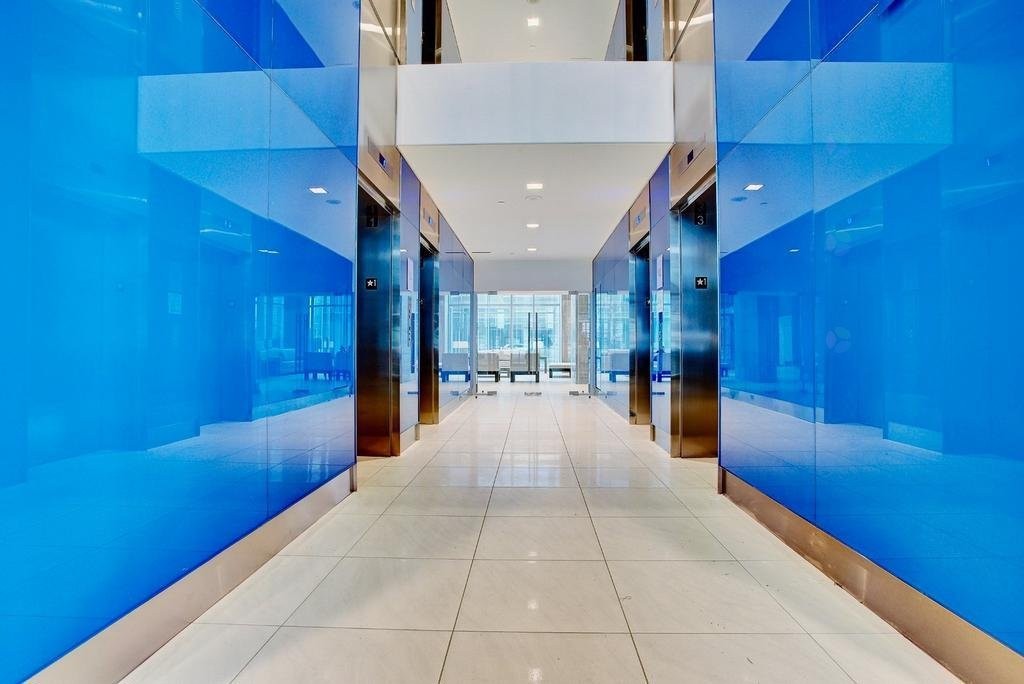 Hall d'entrée/Vestibule - 802-1450 Boul. René-Lévesque O., Montréal (Ville-Marie), QC - Indoor Photo Showing Other Room