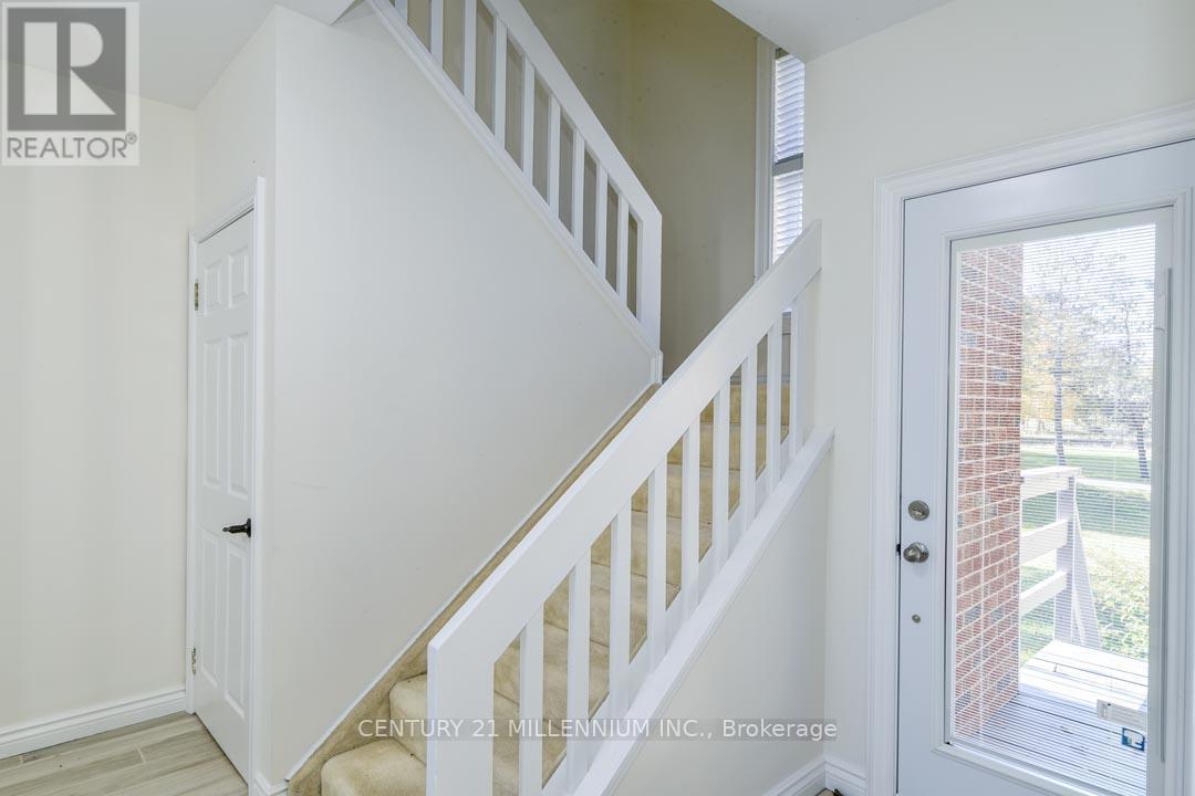 287199 10 Sideroad, Mono, ON - Indoor Photo Showing Other Room