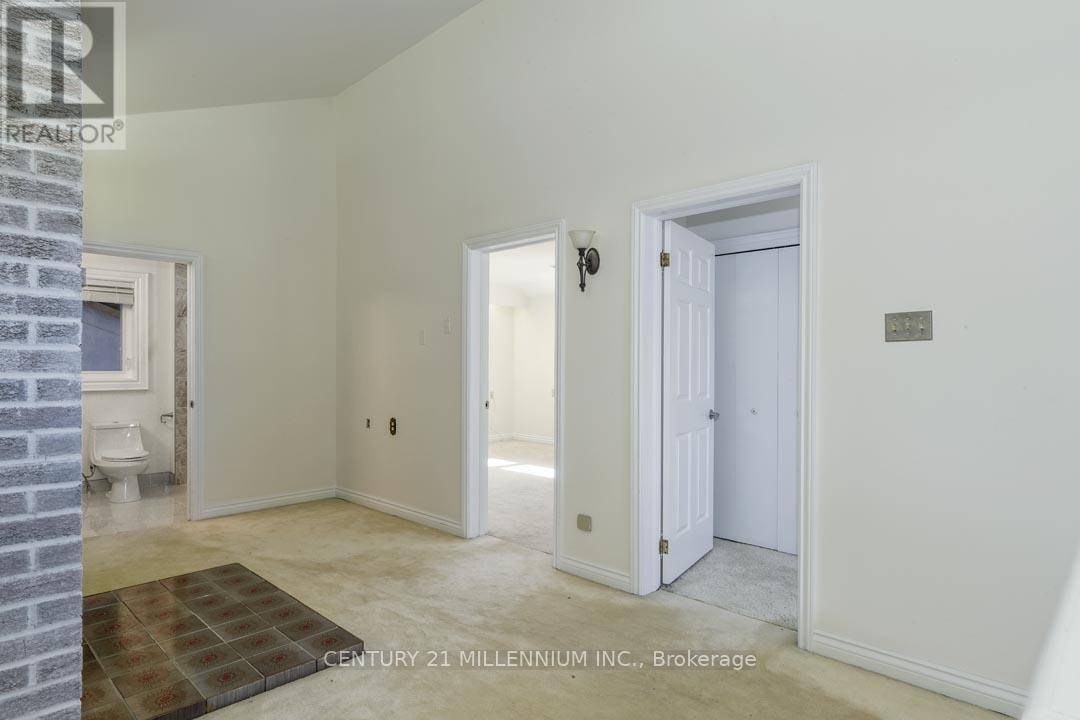 287199 10 Sideroad, Mono, ON - Indoor Photo Showing Other Room