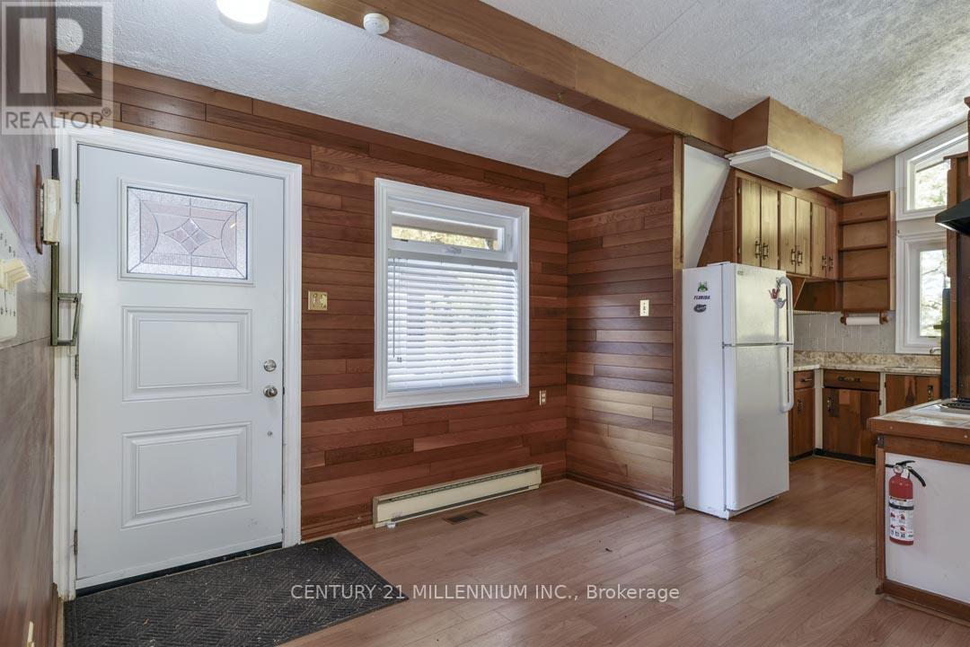 287199 10 Sideroad, Mono, ON - Indoor