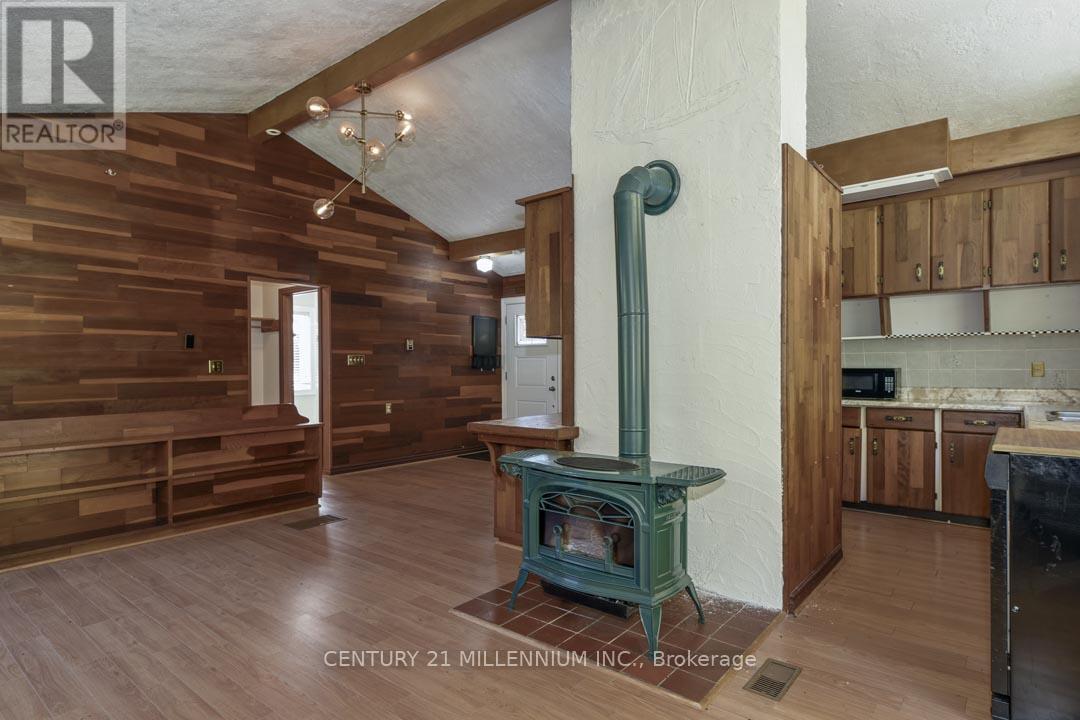 287199 10 Sideroad, Mono, ON - Indoor