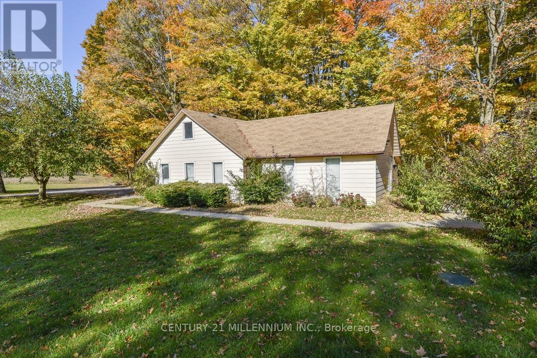 287199 10 Sideroad, Mono, ON - Outdoor