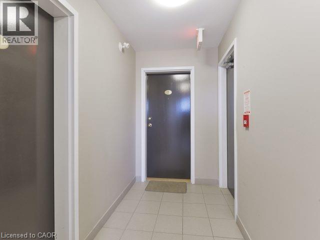 129 Isaac Devins Boulevard Unit# 7, Toronto, ON - Indoor Photo Showing Other Room