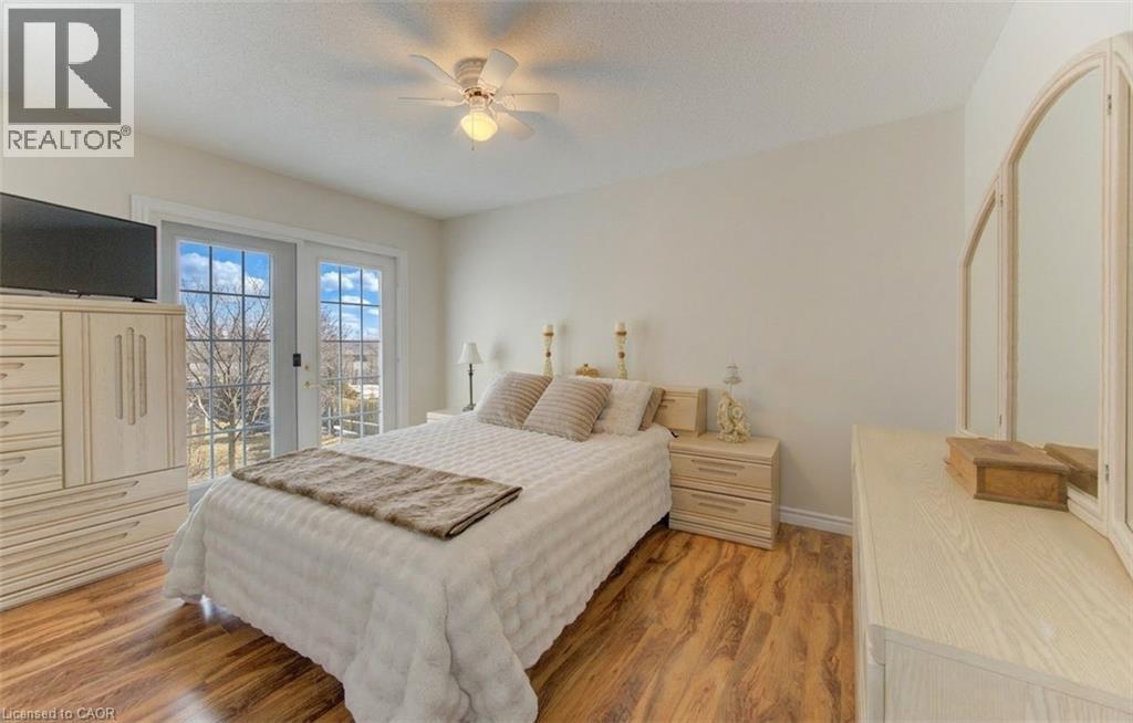 190 Natchez Road, Kitchener, ON - Indoor Photo Showing Bedroom