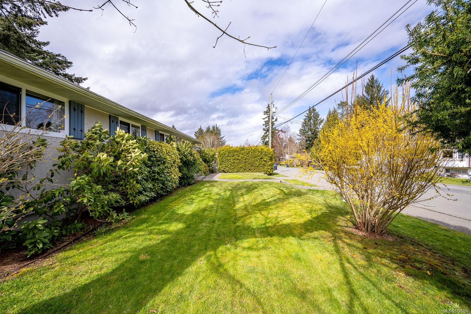 533 Salish St, Comox, BC