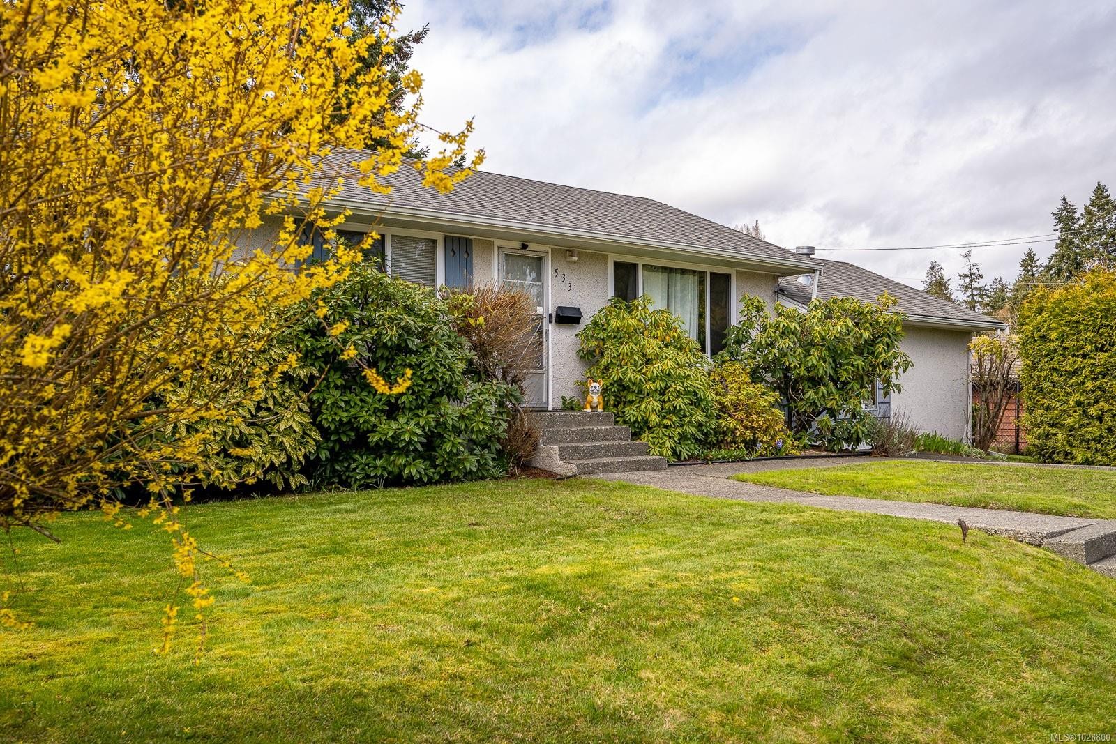 533 Salish St, Comox, BC