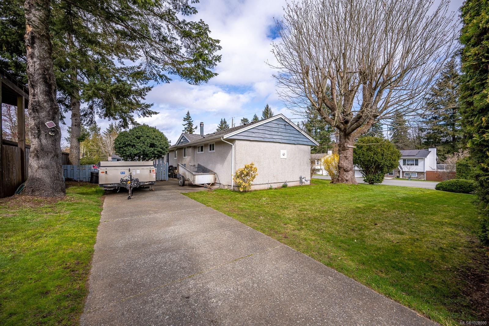 533 Salish St, Comox, BC