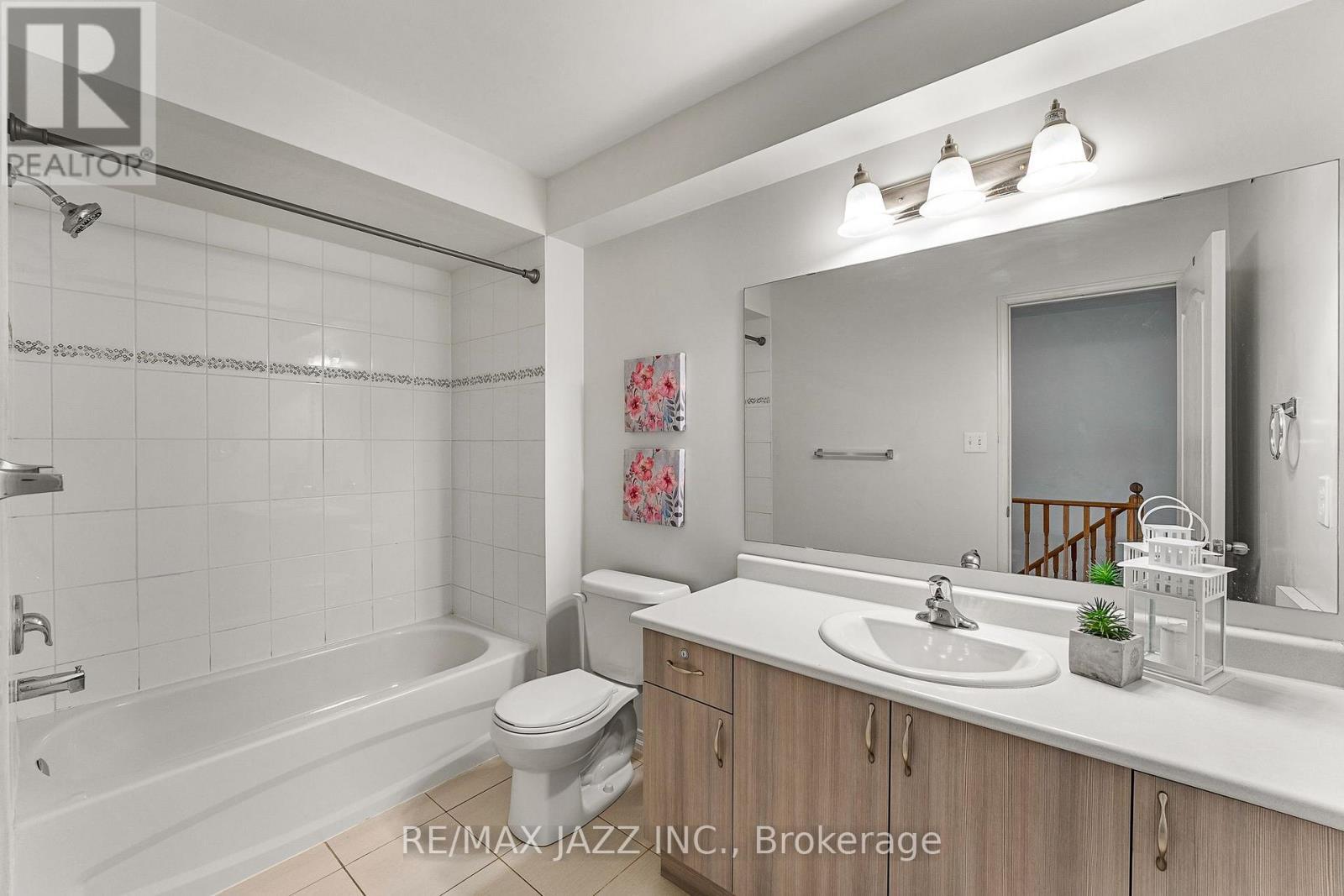 331 - 2338 Chevron Prince Path, Oshawa (Windfields), ON - Indoor Photo Showing Bathroom