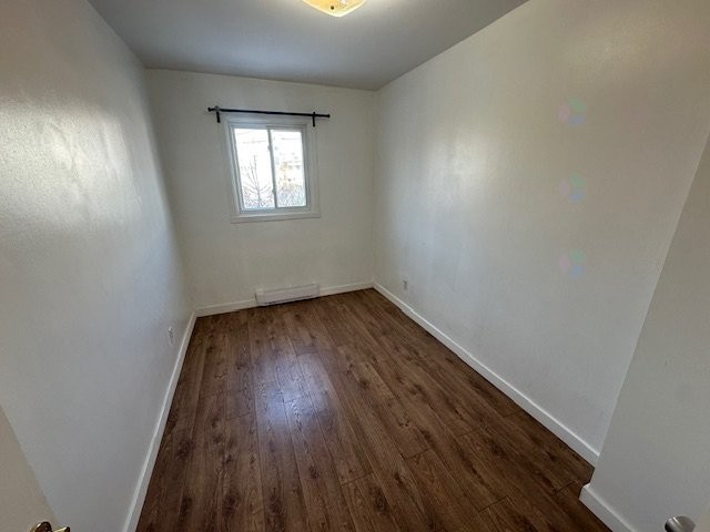 Bedroom - 830 Rue Radisson, Montréal (Lasalle), QC - Indoor Photo Showing Other Room