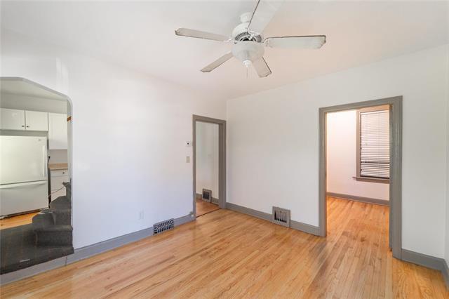 130 Fort St, Winnipeg, MB