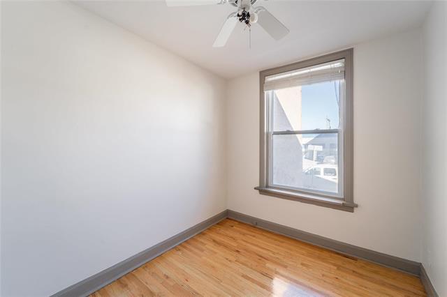 130 Fort St, Winnipeg, MB