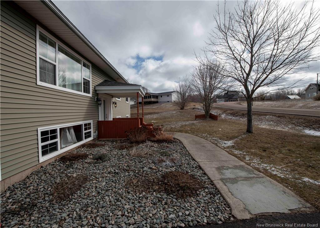 312 Bayview Cres, Dieppe, NB