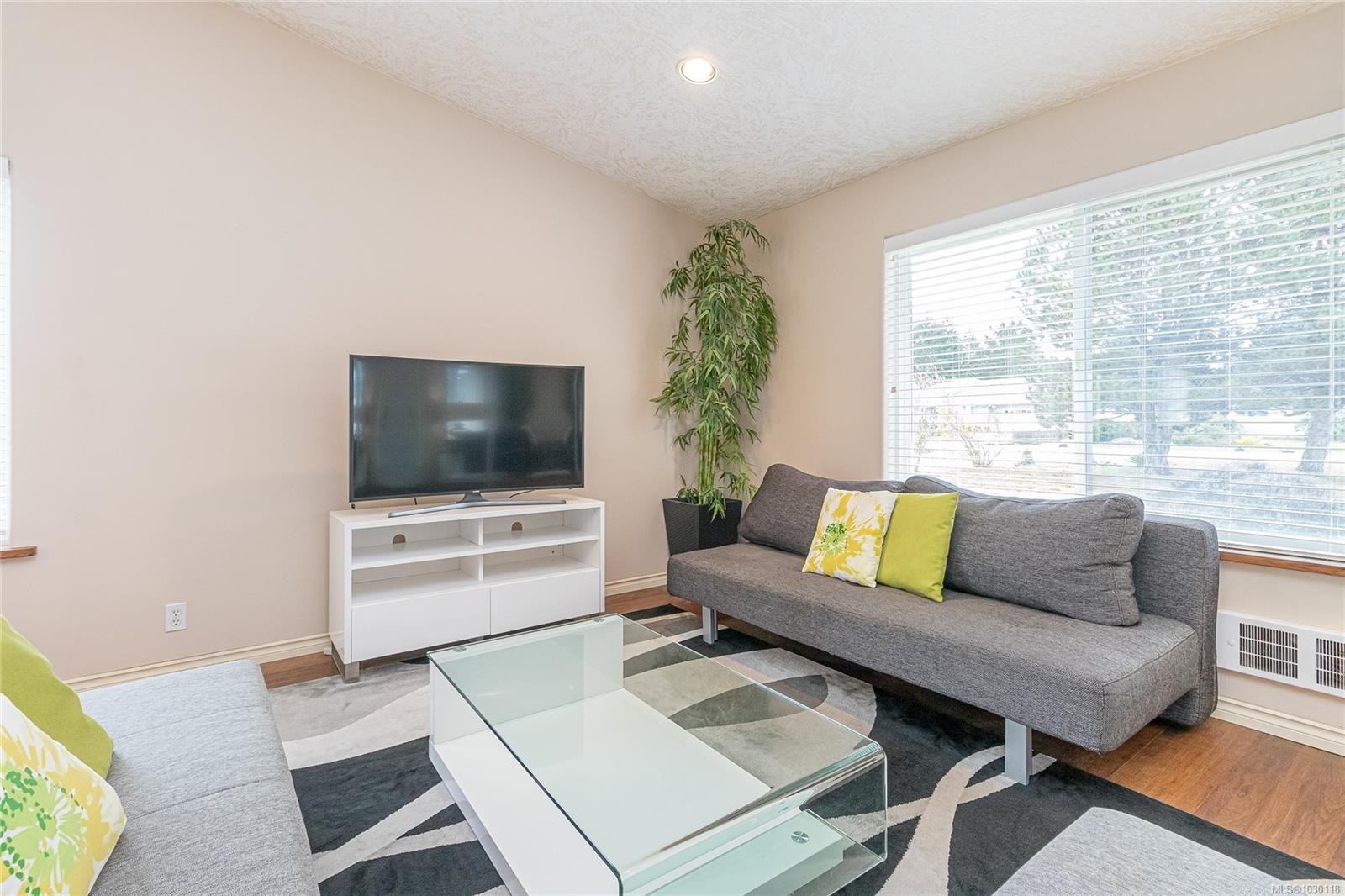 3043 Raymur Pl, Qualicum Beach, BC