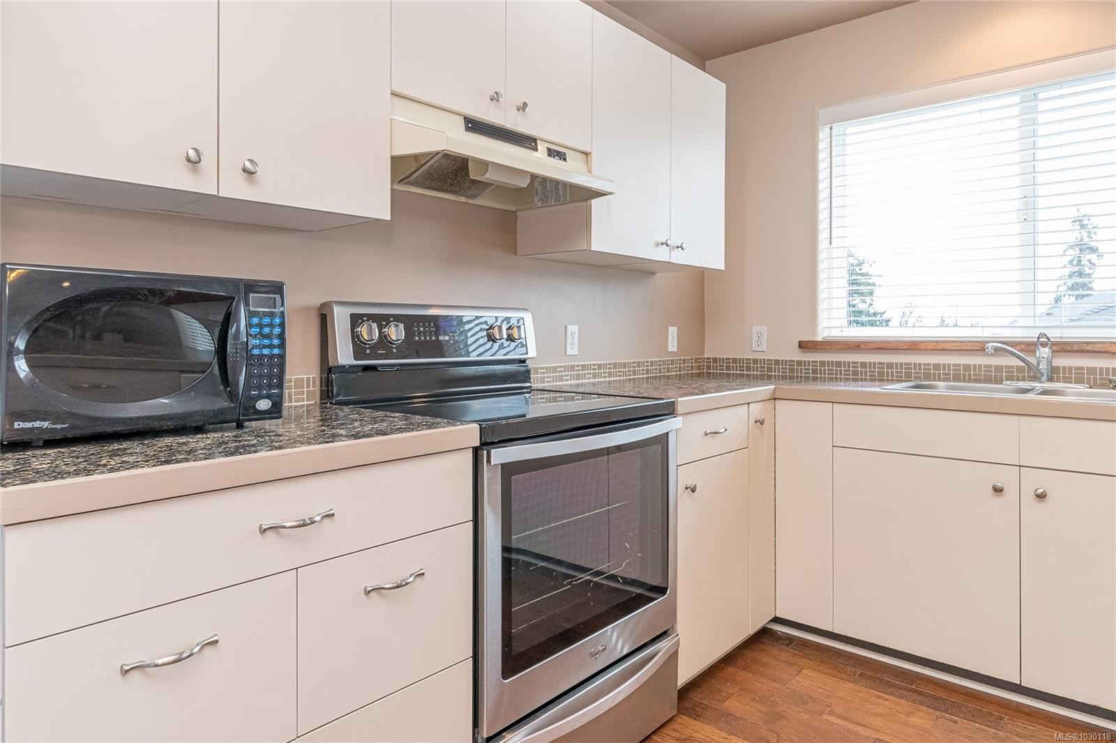 3043 Raymur Pl, Qualicum Beach, BC