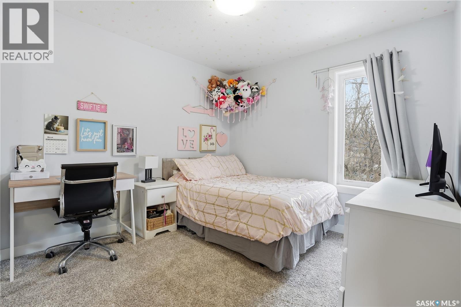 806 Grove Avenue, Saskatchewan Beach, SK - Indoor Photo Showing Bedroom