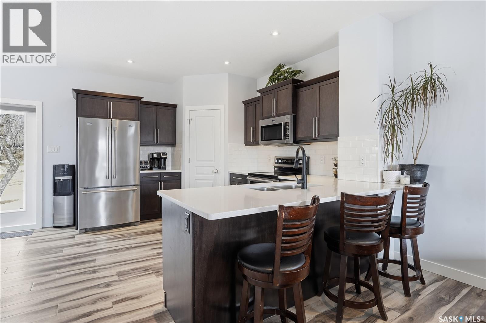 806 Grove Avenue, Saskatchewan Beach, SK - Indoor Photo Showing Kitchen With Stainless Steel Kitchen With Double Sink
