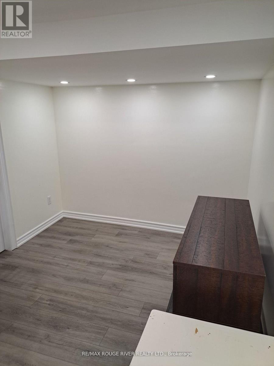 Bsmt - 848 Danforth Road, Toronto, ON - Indoor Photo Showing Other Room