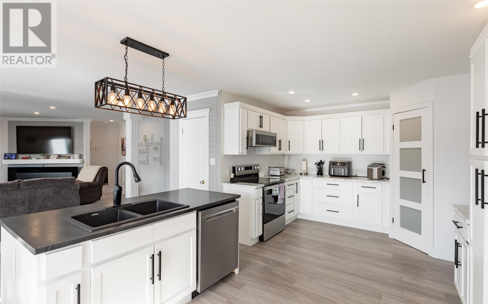 485 Main Street, Triton, NL - Indoor Photo Showing Kitchen With Double Sink With Upgraded Kitchen
