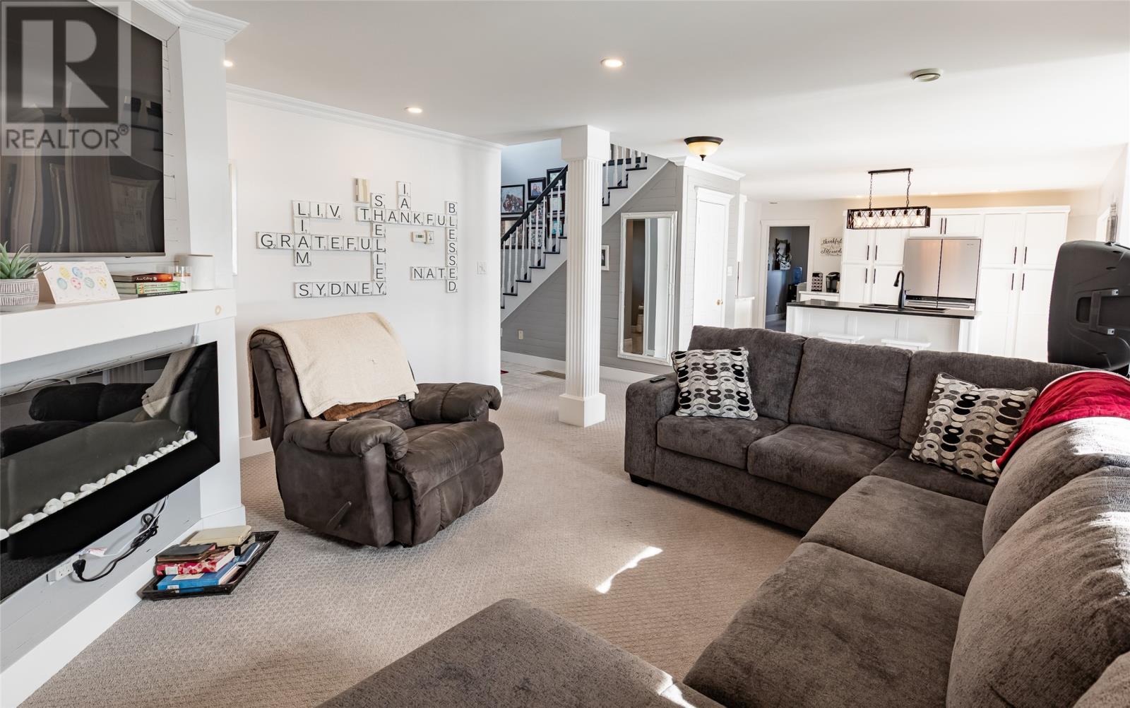 485 Main Street, Triton, NL - Indoor Photo Showing Living Room