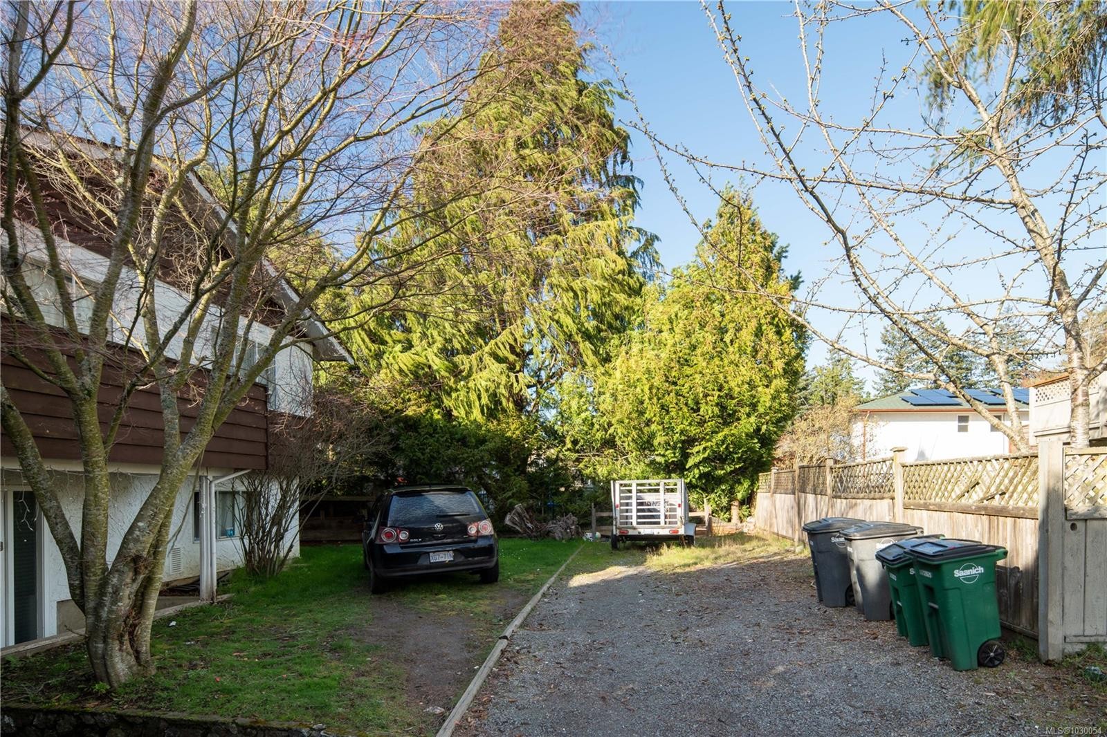 1619 Longacre Dr, Saanich, BC