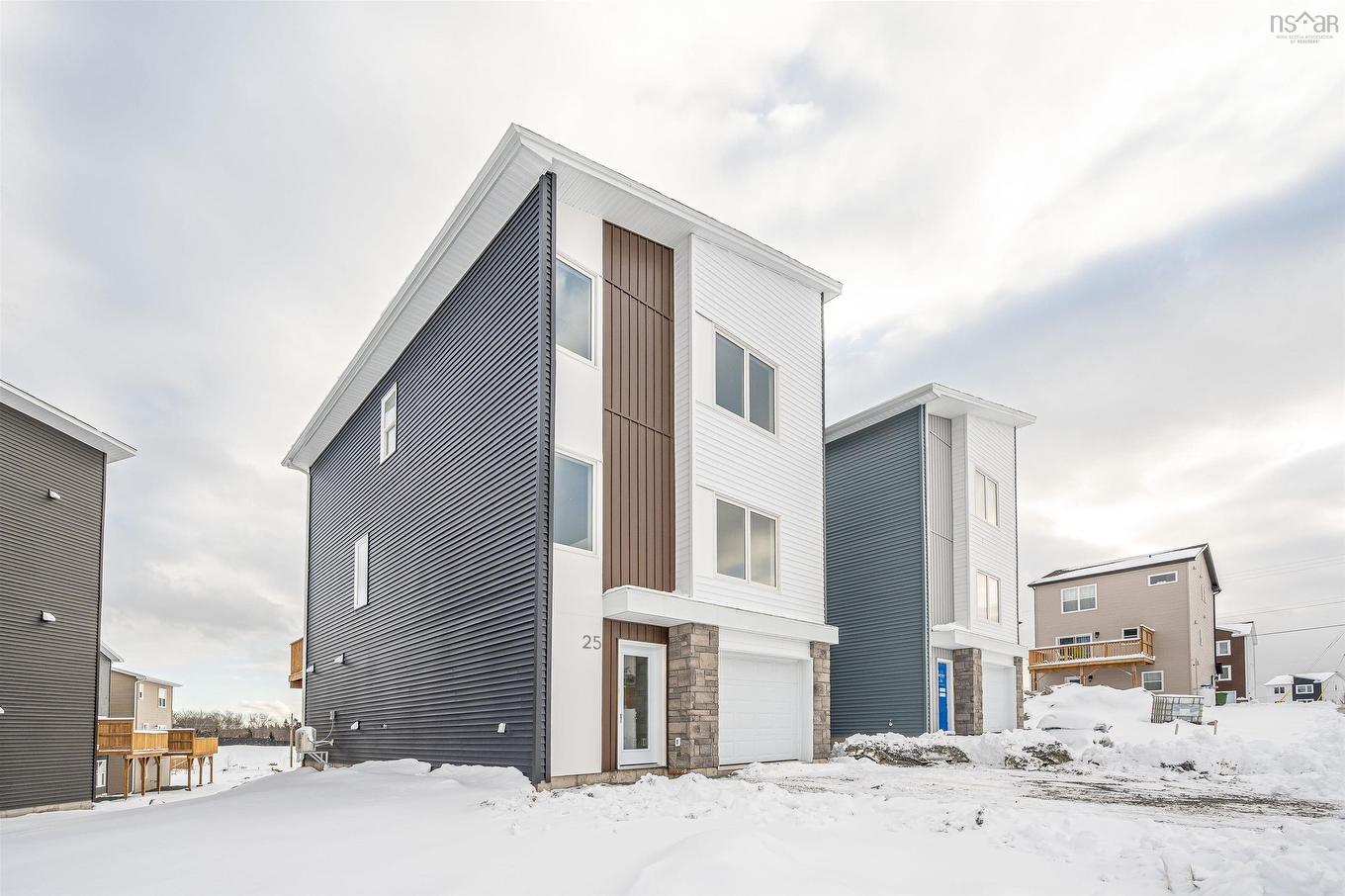 21 Zeppelin Crescent, Beechville, NS