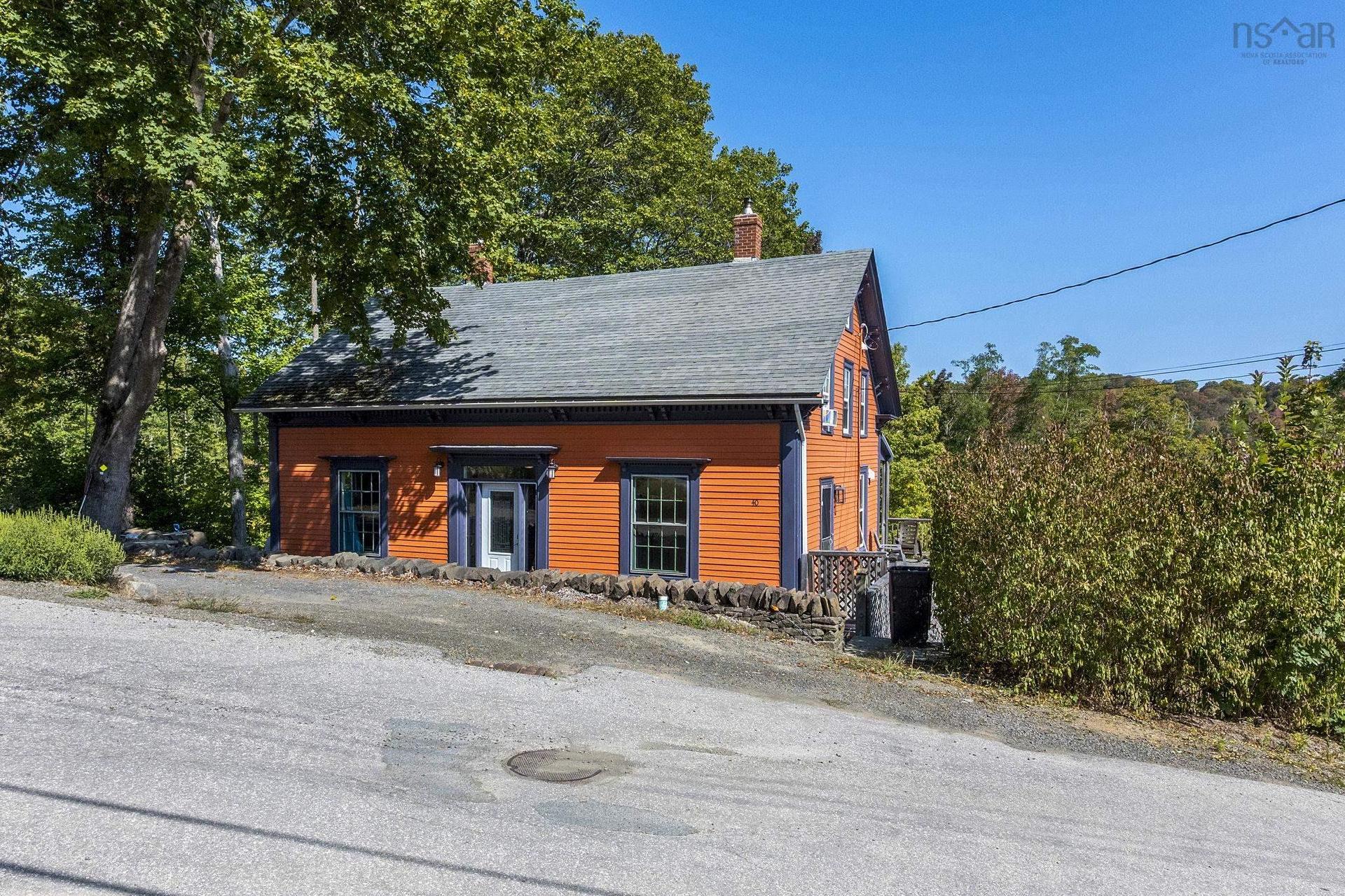 40 Pleasant Street, Bear River, NS