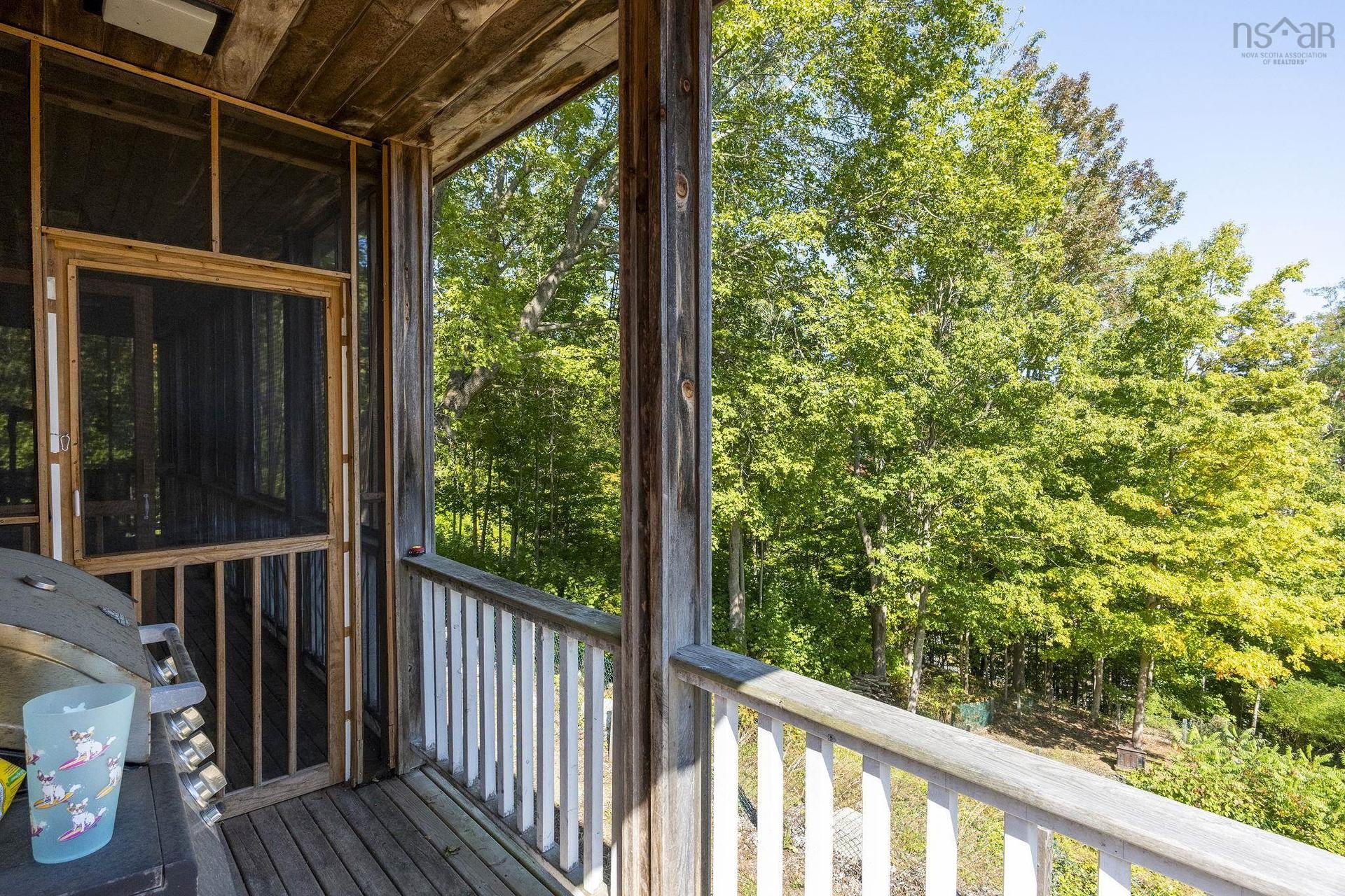 40 Pleasant Street, Bear River, NS